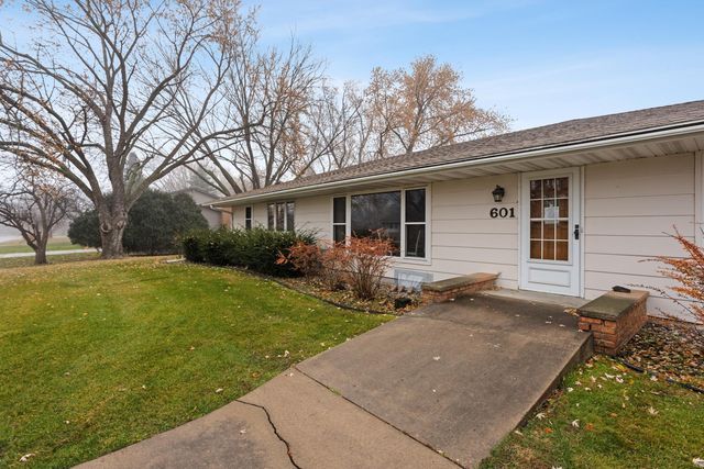 601 E 103rd Street, Bloomington, MN 55420