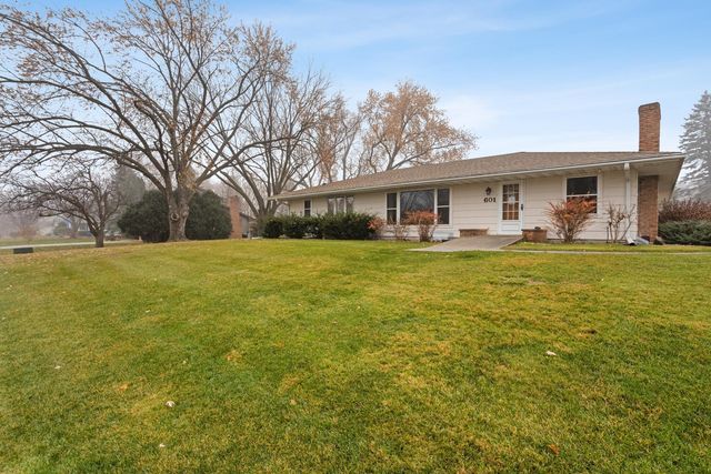 601 E 103rd Street, Bloomington, MN 55420