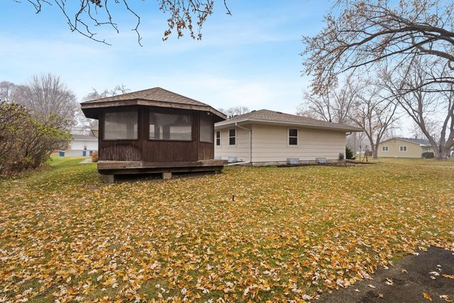 601 E 103rd Street, Bloomington, MN 55420