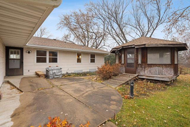 601 E 103rd Street, Bloomington, MN 55420