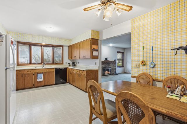 601 E 103rd Street, Bloomington, MN 55420