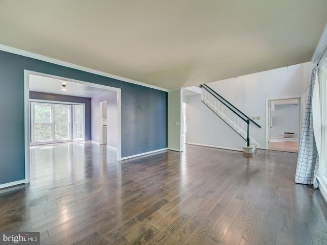 9618 CLOVER HILL RD, Manassas, VA 20110