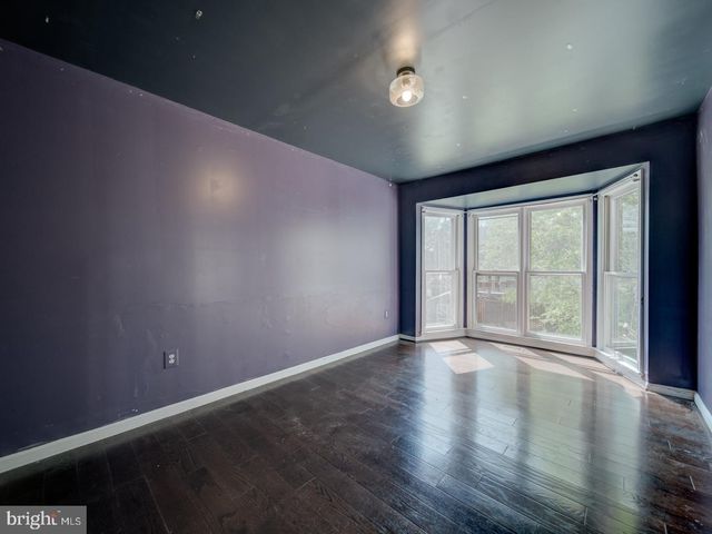 9618 CLOVER HILL RD, Manassas, VA 20110