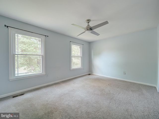 9618 CLOVER HILL RD, Manassas, VA 20110