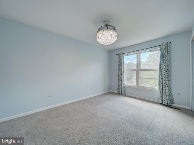 9618 CLOVER HILL RD, Manassas, VA 20110