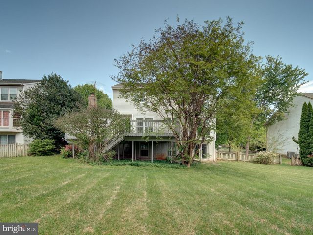 9618 CLOVER HILL RD, Manassas, VA 20110