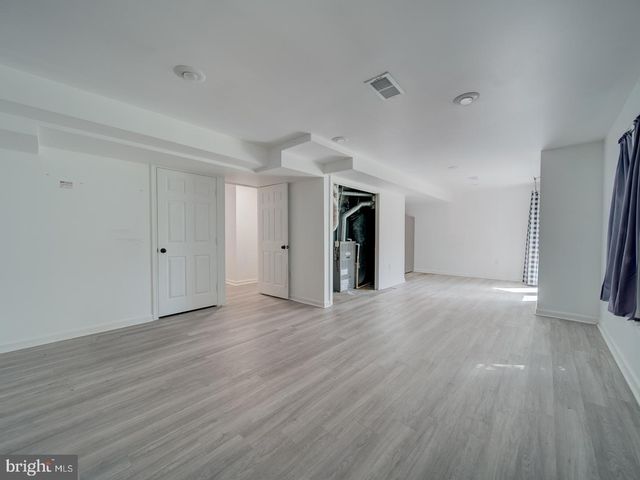 9618 CLOVER HILL RD, Manassas, VA 20110