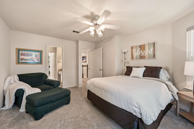 3906 Brookfield Drive, Arlington, TX 76001