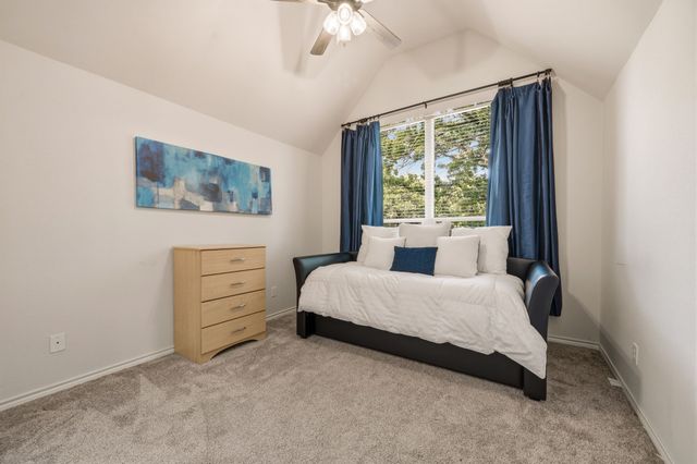 3906 Brookfield Drive, Arlington, TX 76001