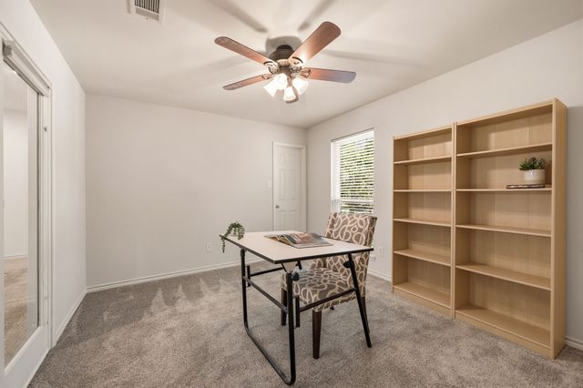 3906 Brookfield Drive, Arlington, TX 76001