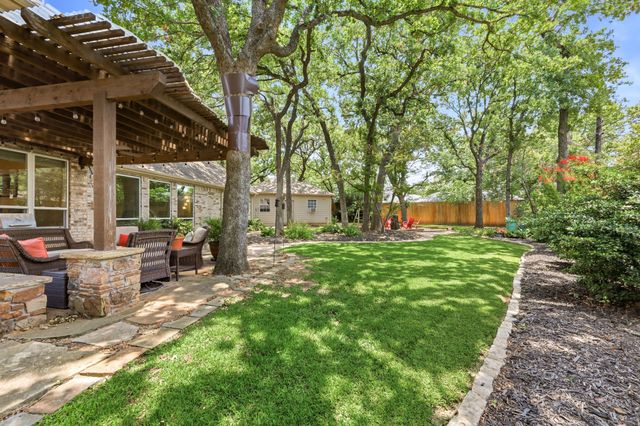3906 Brookfield Drive, Arlington, TX 76001