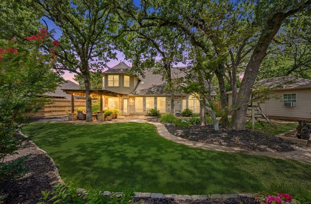 3906 Brookfield Drive, Arlington, TX 76001