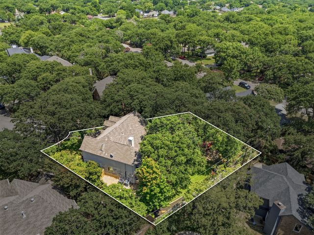 3906 Brookfield Drive, Arlington, TX 76001