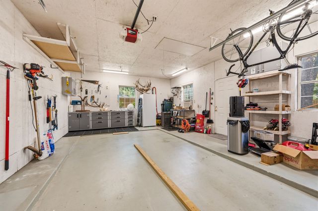 3906 Brookfield Drive, Arlington, TX 76001