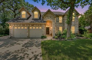 3906 Brookfield Drive, Arlington, TX 76001