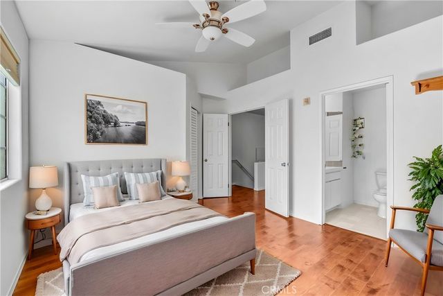 18347 Saticoy 24, Reseda, CA 91335