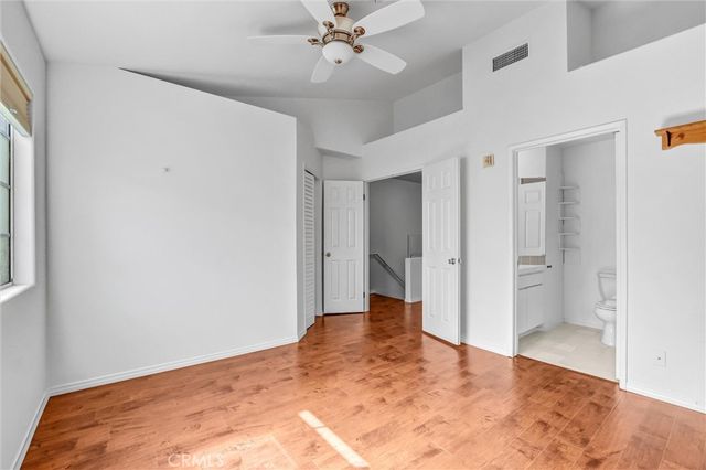 18347 Saticoy 24, Reseda, CA 91335