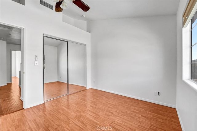 18347 Saticoy 24, Reseda, CA 91335