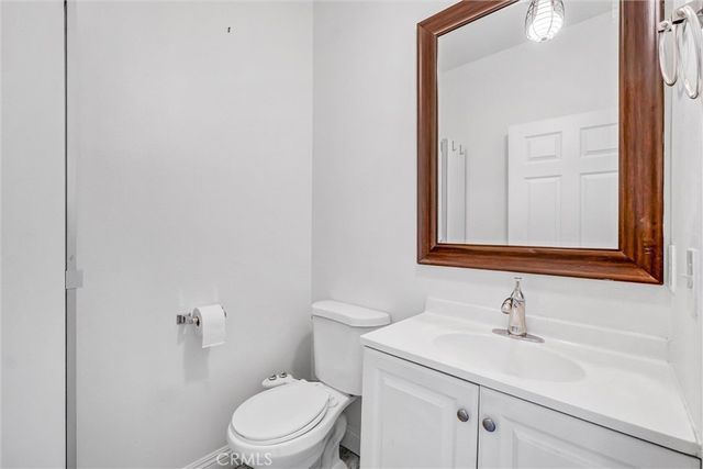18347 Saticoy 24, Reseda, CA 91335