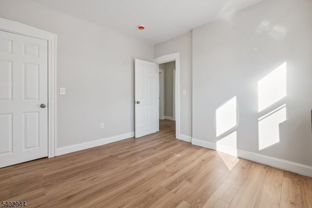 56 Osborne Pl, Irvington Twp., NJ 07111