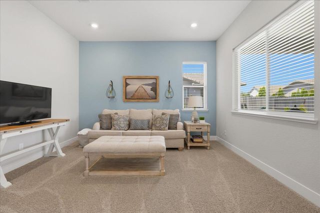 1504 Red Lake Way, Lincoln, CA 95648