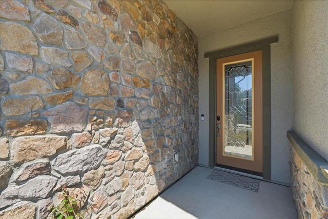 1504 Red Lake Way, Lincoln, CA 95648
