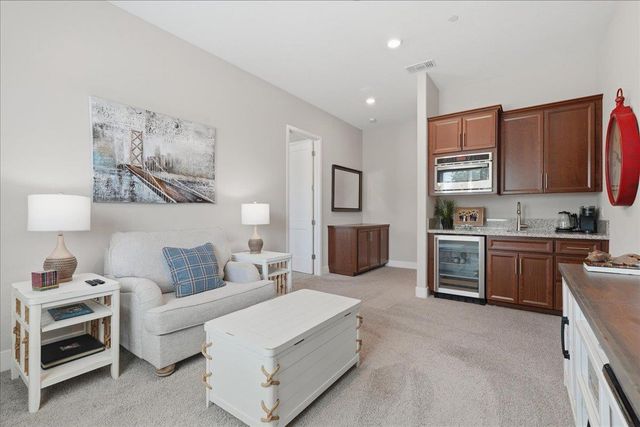 1504 Red Lake Way, Lincoln, CA 95648