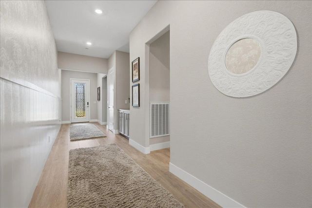 1504 Red Lake Way, Lincoln, CA 95648