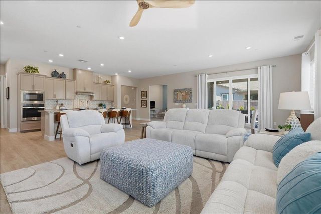 1504 Red Lake Way, Lincoln, CA 95648