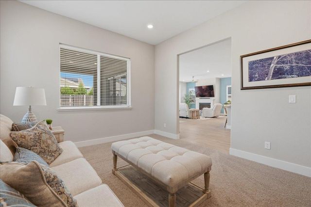 1504 Red Lake Way, Lincoln, CA 95648