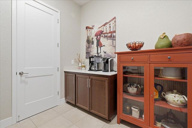 1504 Red Lake Way, Lincoln, CA 95648