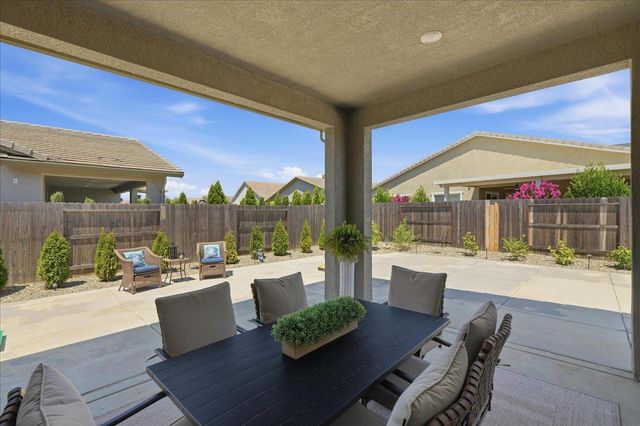1504 Red Lake Way, Lincoln, CA 95648