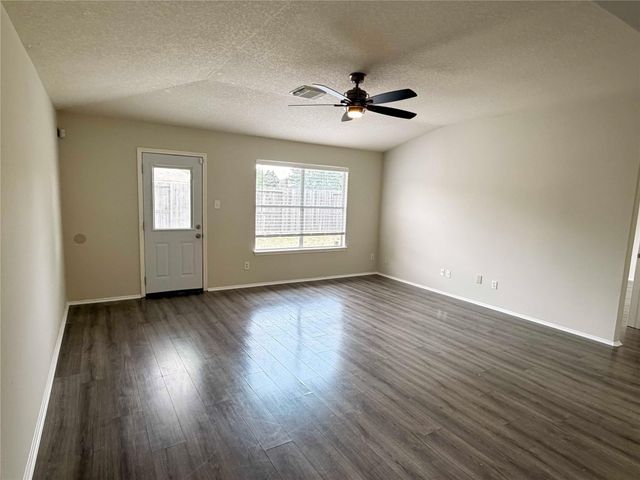 631 Kiley Drive, Houston, TX 77073