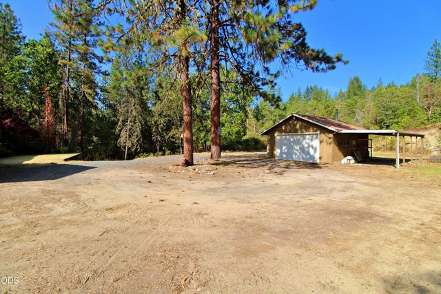 1784 Stringer Gap Road, Grants Pass, OR 97527