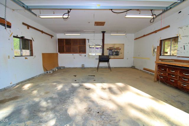 1784 Stringer Gap Road, Grants Pass, OR 97527