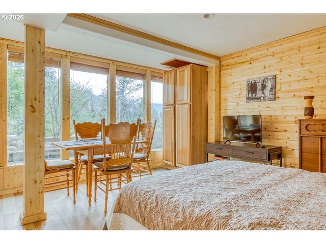 22 Nw LUCAS St, Stevenson, WA 98648