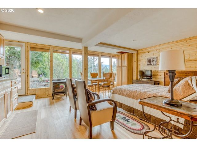 22 Nw LUCAS St, Stevenson, WA 98648