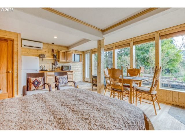 22 Nw LUCAS St, Stevenson, WA 98648