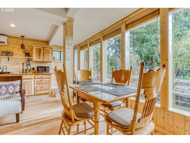 22 Nw LUCAS St, Stevenson, WA 98648