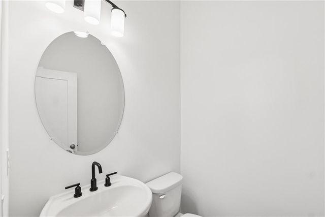 787 Auguste Avenue, Scottdale, GA 30079