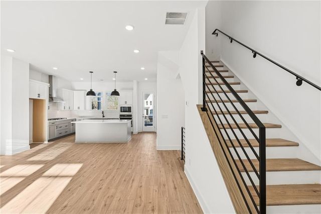 787 Auguste Avenue, Scottdale, GA 30079