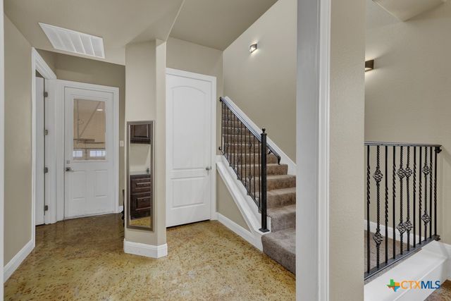 3032 Rolling Oaks Drive, New Braunfels, TX 78132