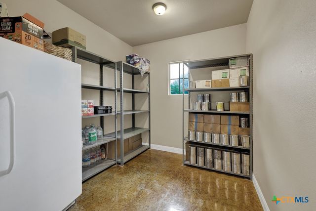 3032 Rolling Oaks Drive, New Braunfels, TX 78132