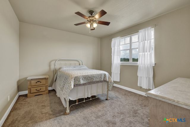 3032 Rolling Oaks Drive, New Braunfels, TX 78132