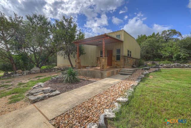 3032 Rolling Oaks Drive, New Braunfels, TX 78132