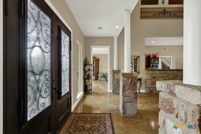 3032 Rolling Oaks Drive, New Braunfels, TX 78132