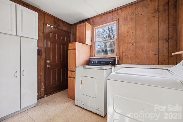 1048 Old Thompson Avenue, Lancaster, SC 29720