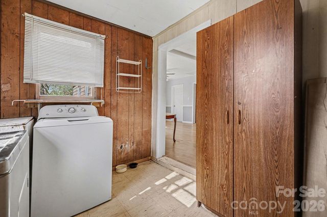 1048 Old Thompson Avenue, Lancaster, SC 29720