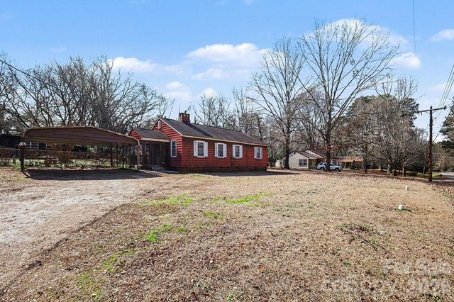 1048 Old Thompson Avenue, Lancaster, SC 29720