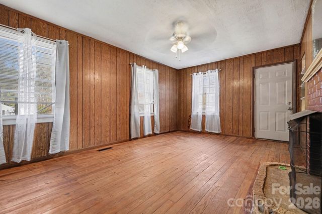 1048 Old Thompson Avenue, Lancaster, SC 29720